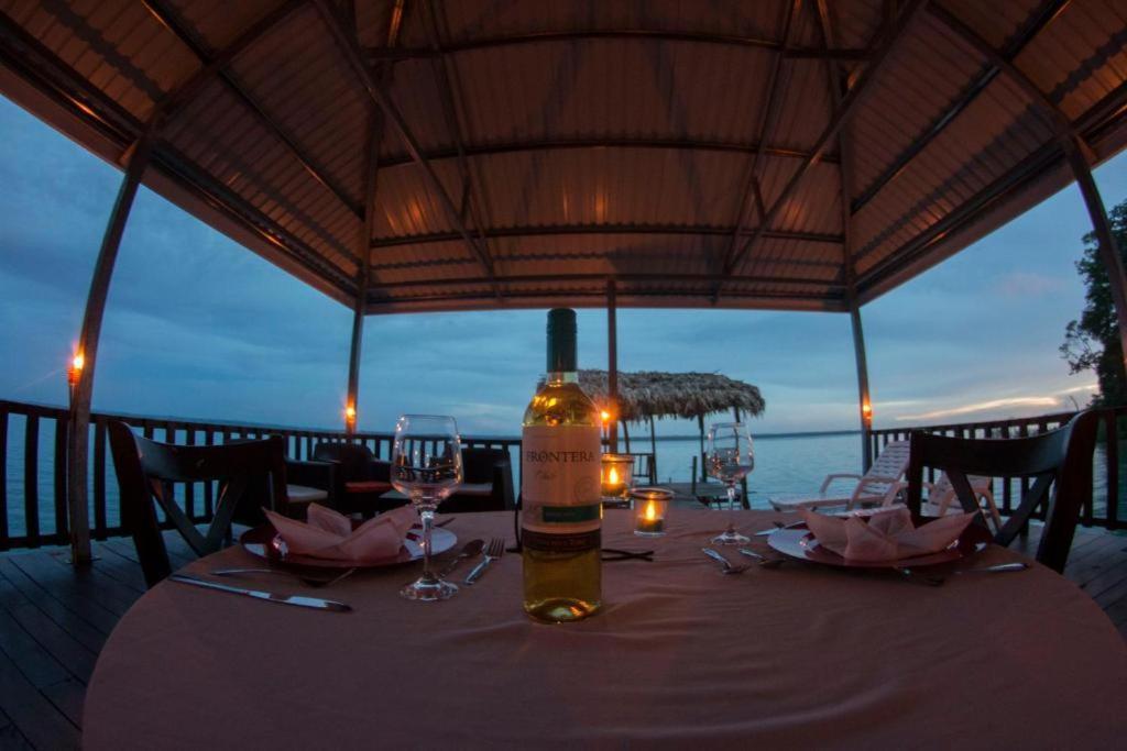 Ribiera Del Lago Peten Itza Flores Eksteriør billede